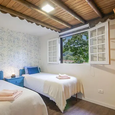 Alpesi faház Matos, Canarian House In *