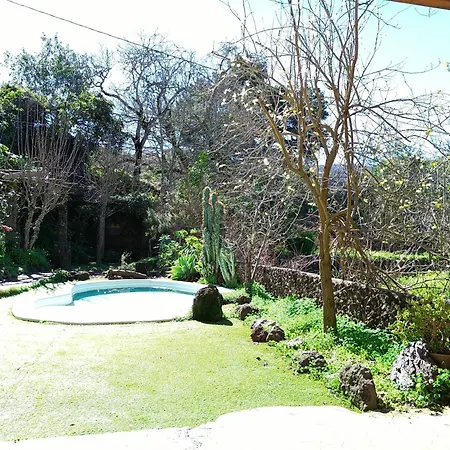 Alpstuga Matos, Canarian House In *